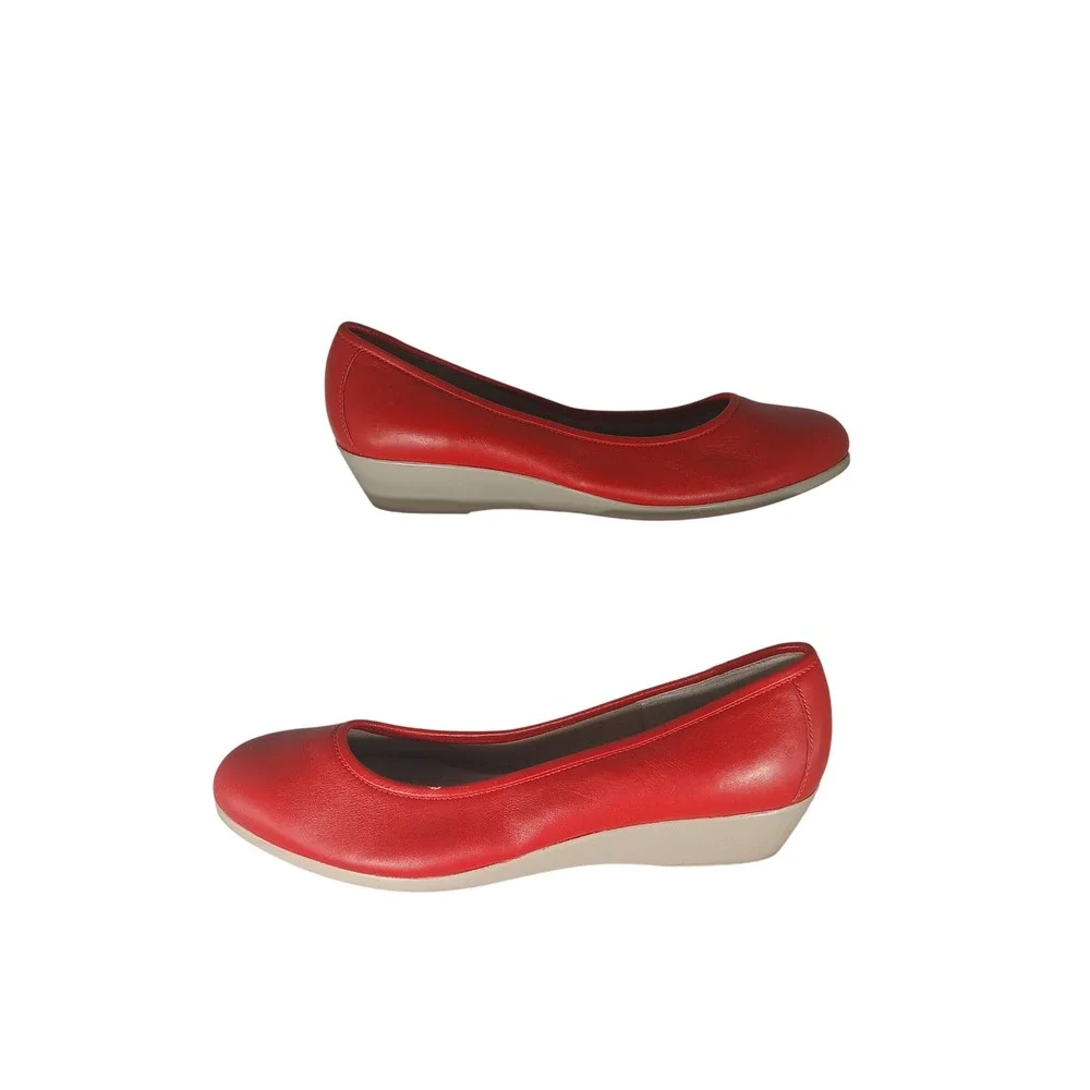 Rockport Wedge Pumps 9 Red Leather Comfort Slip On Round Toe Shoes